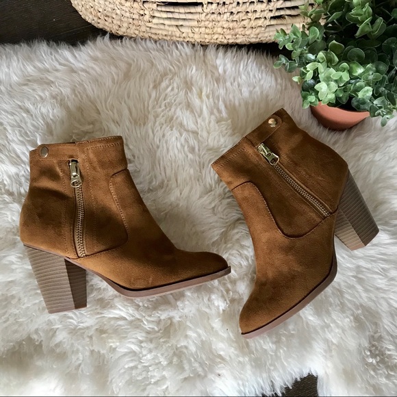 Streetwear Society Shoes - 2/$30!Streetwear society Cognac heeled bootie
